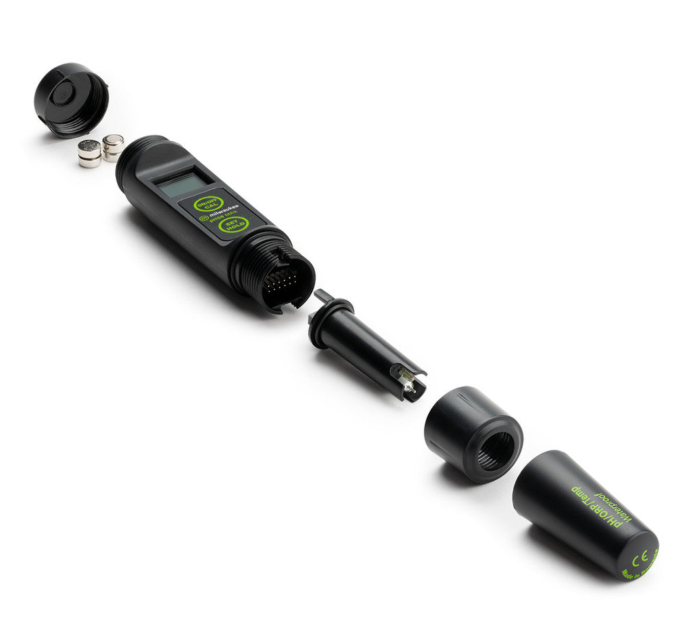 Milwaukee MAX Waterproof 3-in-1 pH/ORP/Temp Tester with Replaceable Probe